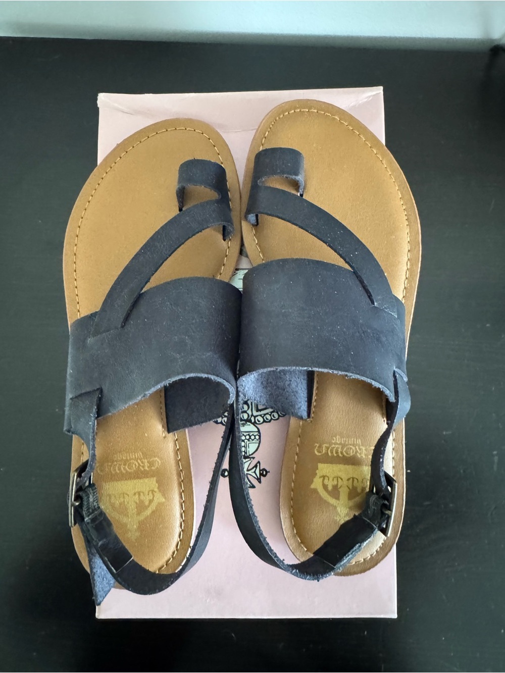 Crown Vintage Black Leather Toe-Ring Slingback Sandals